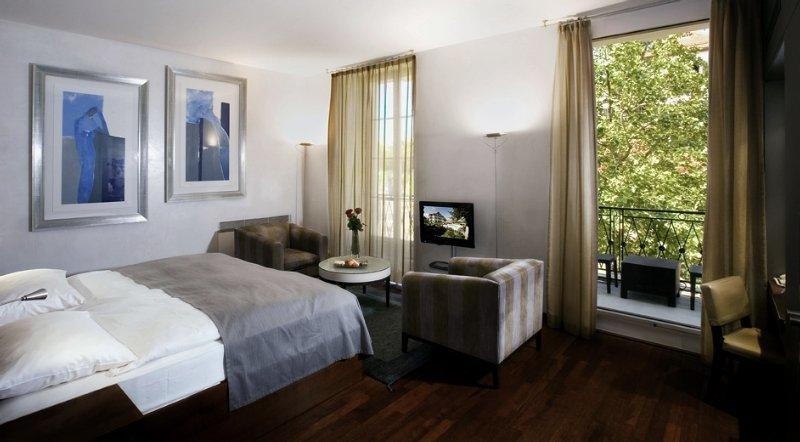 Angleterre Hotel