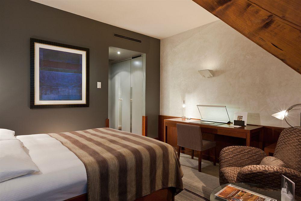 Angleterre 4* Lausana